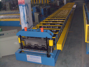 76-900 Full Automatic Metal Deck Forming Machine